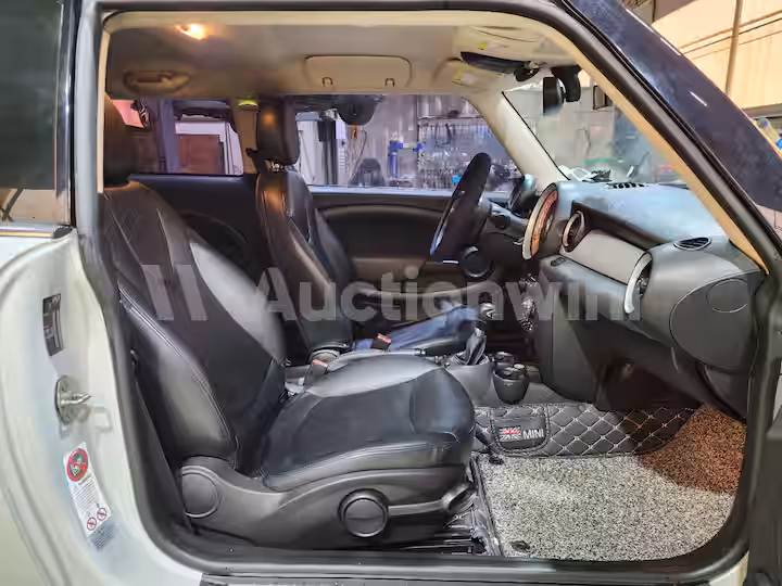 Mini Cooper 2012 — 26