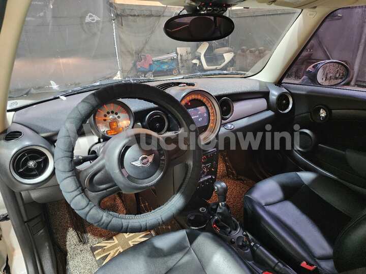 Mini Cooper 2012 — 32