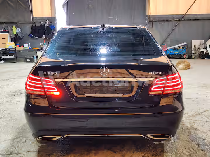 Mercedes Benz E Class 2015 — 4