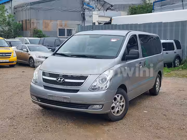 Hyundai Starex 2013 — 2