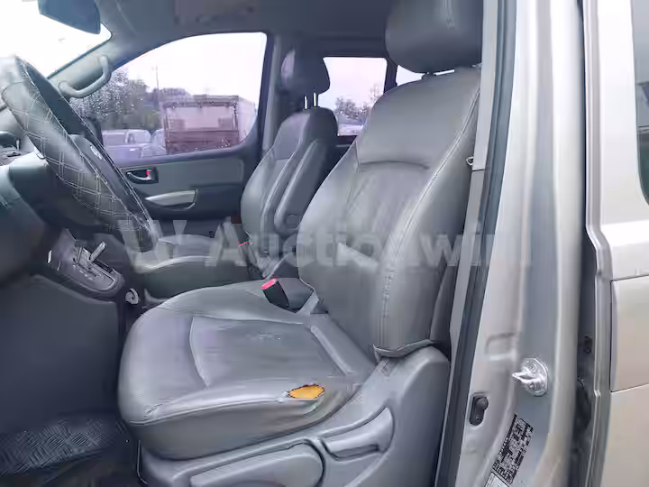 Hyundai Starex 2013 — 37