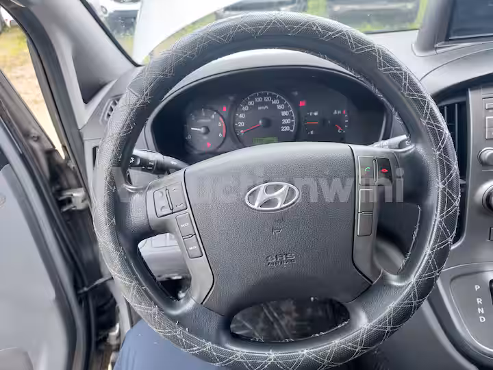 Hyundai Starex 2013 — 42
