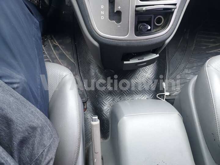 Hyundai Starex 2013 — 46