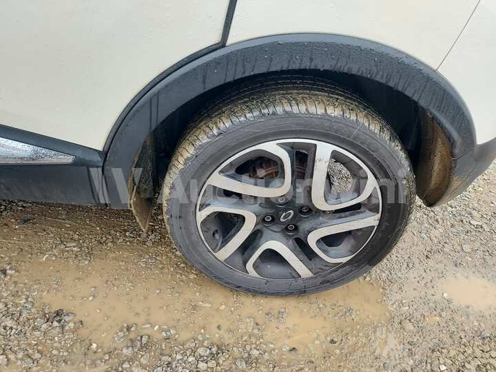 Renault QM3 2014 — 14
