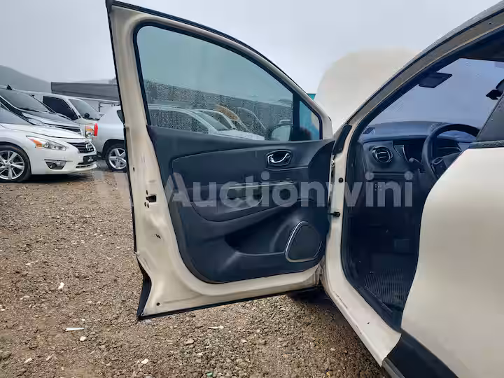 Renault QM3 2014 — 33