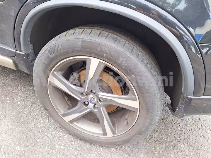 Volvo XC90 2012 — 11