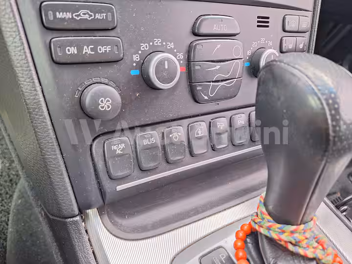 Volvo XC90 2012 — 23