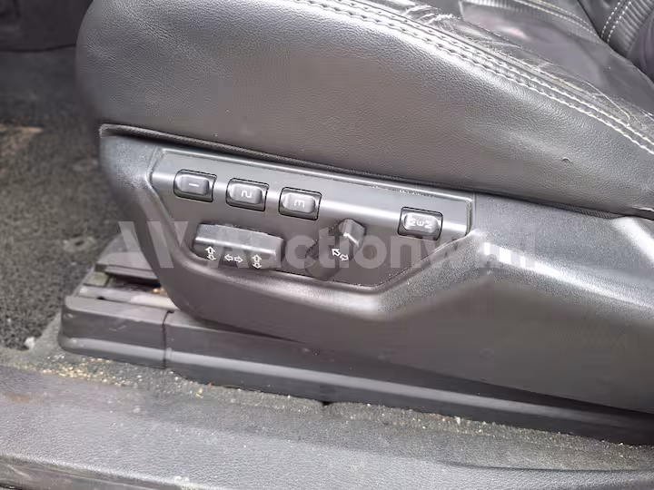 Volvo XC90 2012 — 30