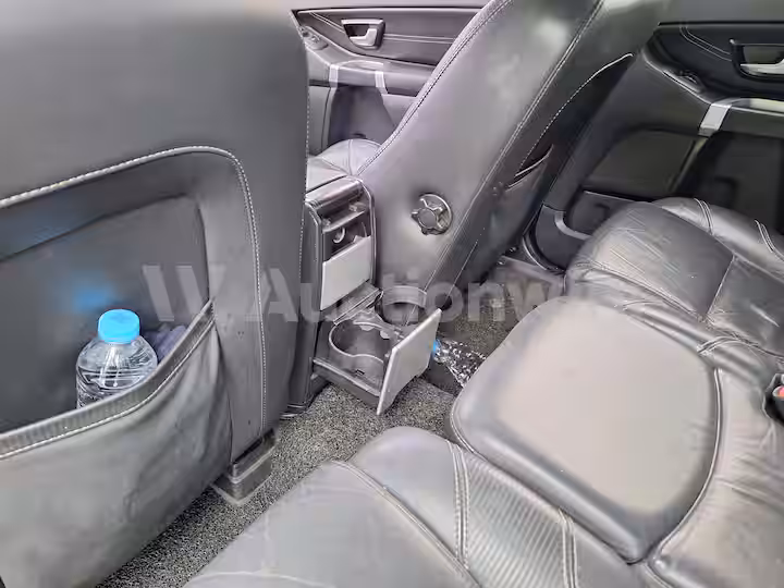 Volvo XC90 2012 — 37