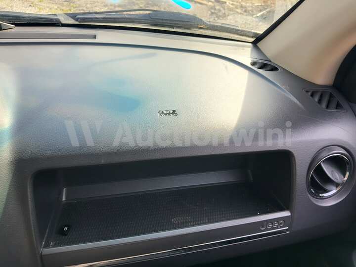 Jeep Compass 2010 — 43