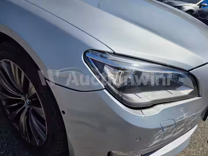 BMW 7 Series 2013 — 13