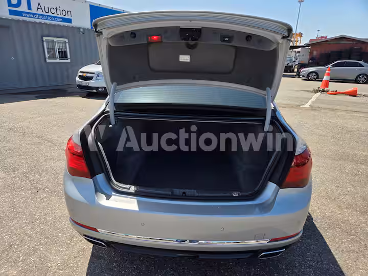 BMW 7 Series 2013 — 38