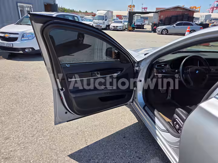 BMW 7 Series 2013 — 41
