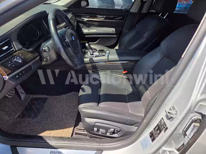 BMW 7 Series 2013 — 42