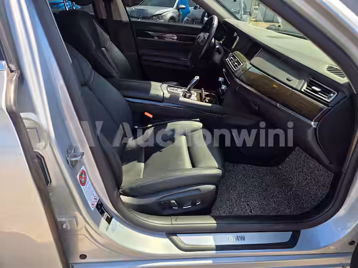 BMW 7 Series 2013 — 47