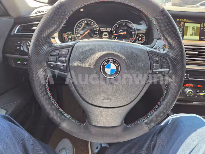 BMW 7 Series 2013 — 50