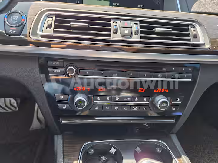 BMW 7 Series 2013 — 53