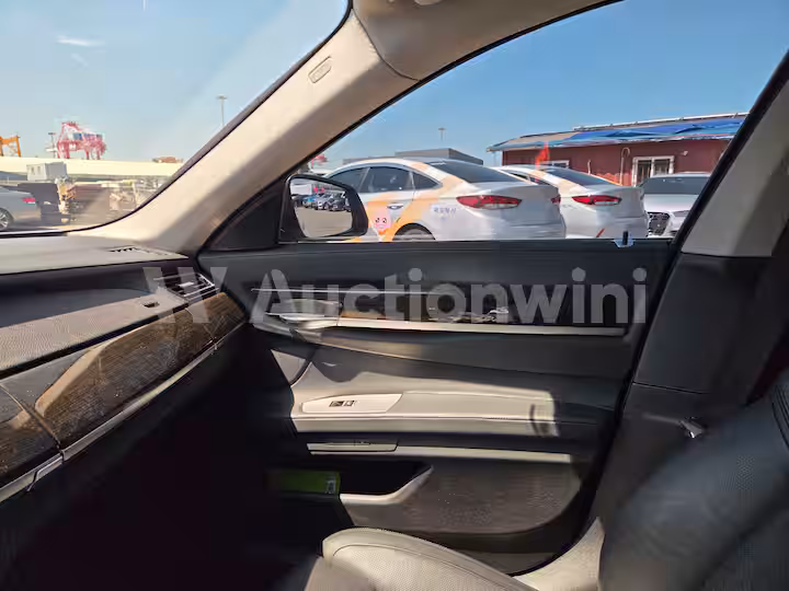 BMW 7 Series 2013 — 57