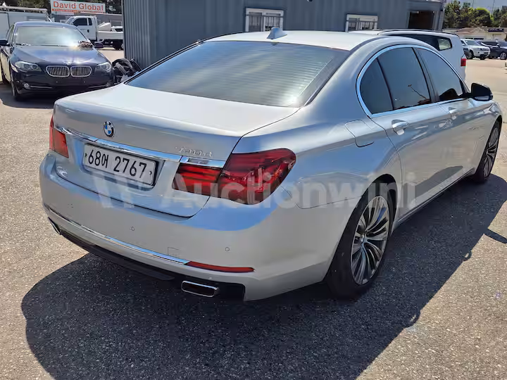 BMW 7 Series 2013 — 7
