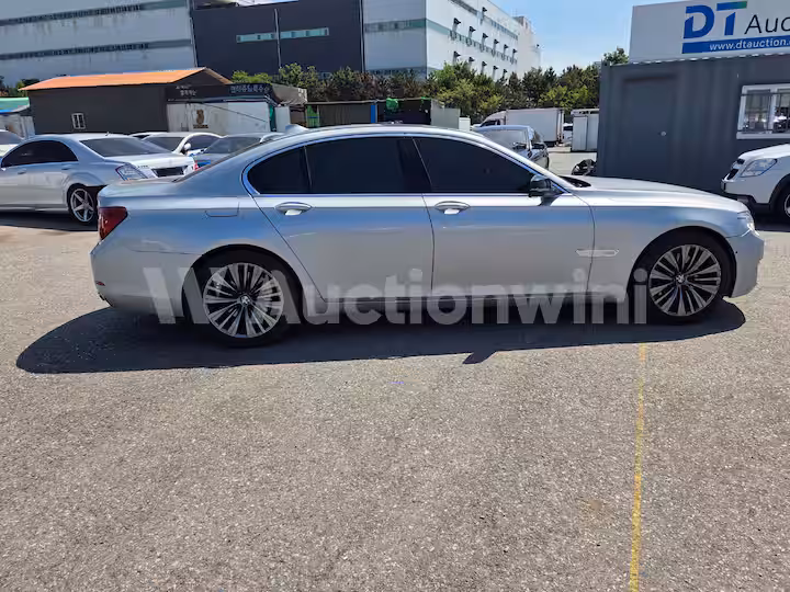 BMW 7 Series 2013 — 8