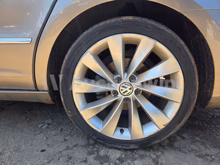 Volkswagen CC 2013 — 28