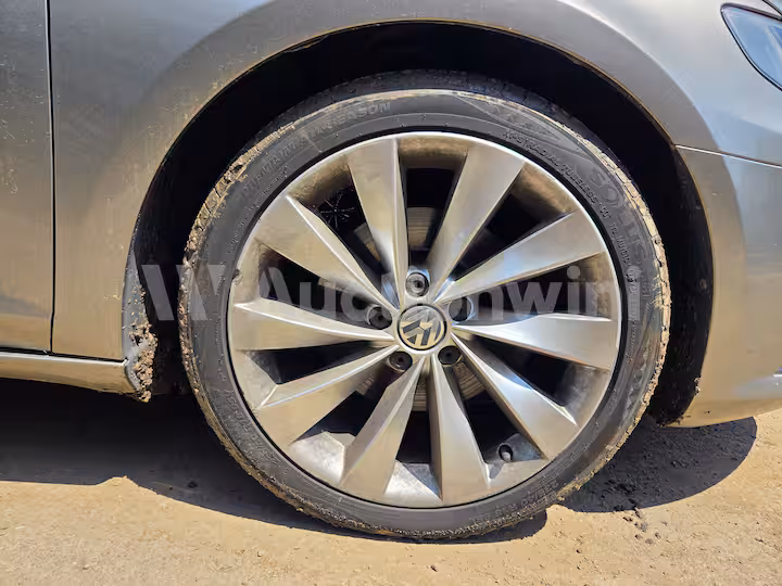 Volkswagen CC 2013 — 29