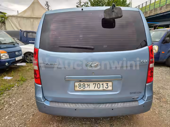 Hyundai Starex 2011 — 5