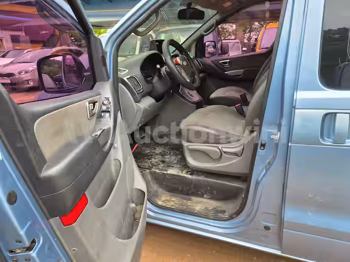 Hyundai Starex 2011 — 9