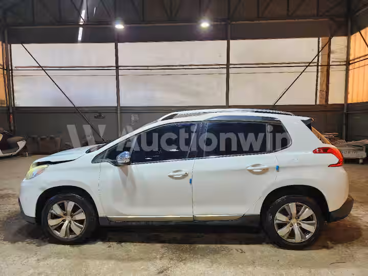 Peugeot 2008 2015 — 2