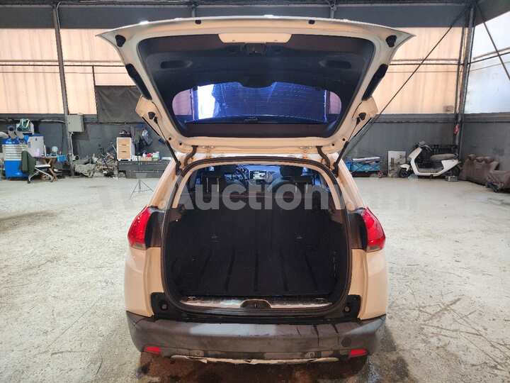 Peugeot 2008 2015 — 19