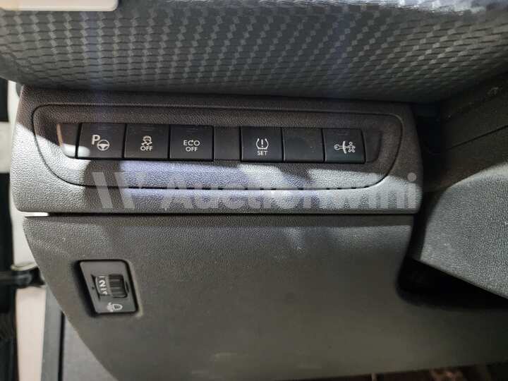 Peugeot 2008 2015 — 34