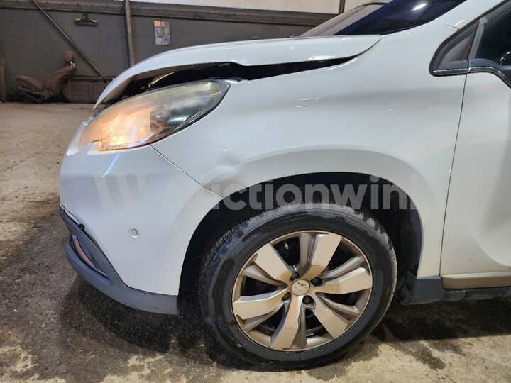 Peugeot 2008 2015 — 57