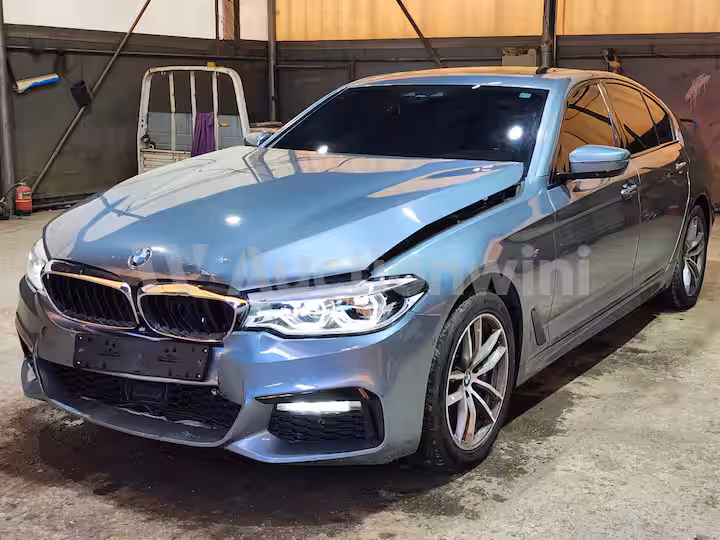 BMW 5 Series 2017 — 1