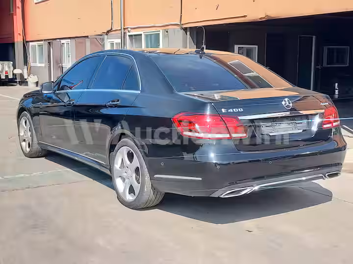 Mercedes Benz E Class 2015 — 3