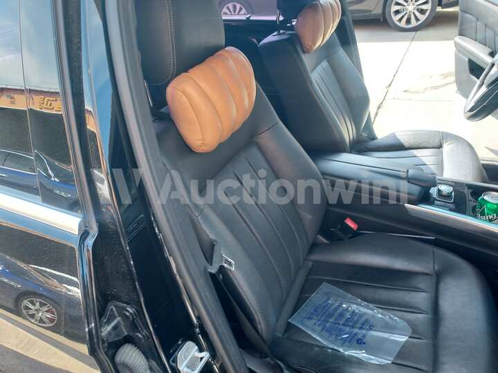 Mercedes Benz E Class 2015 — 31