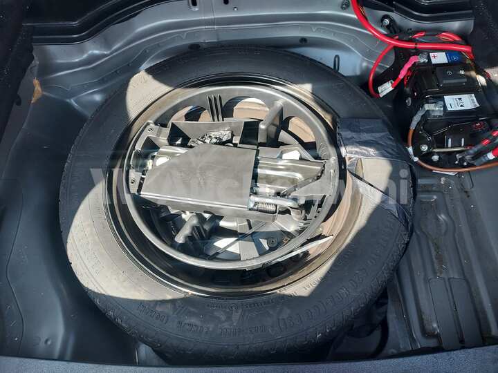 Mercedes Benz E Class 2015 — 37
