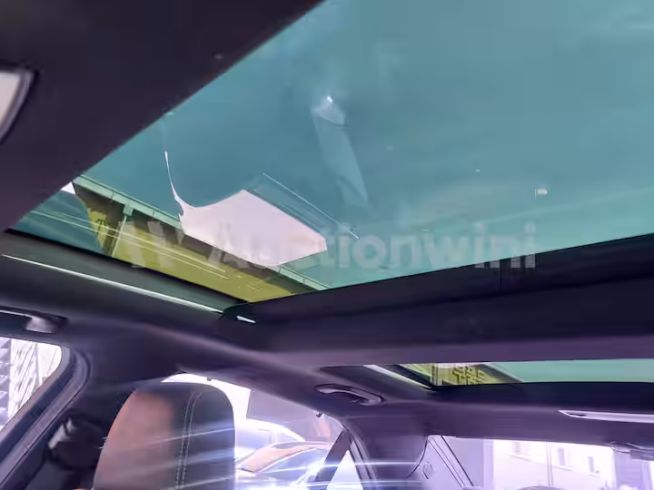 Mercedes Benz E Class 2015 — 54