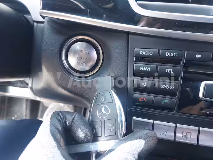 Mercedes Benz E Class 2015 — 55