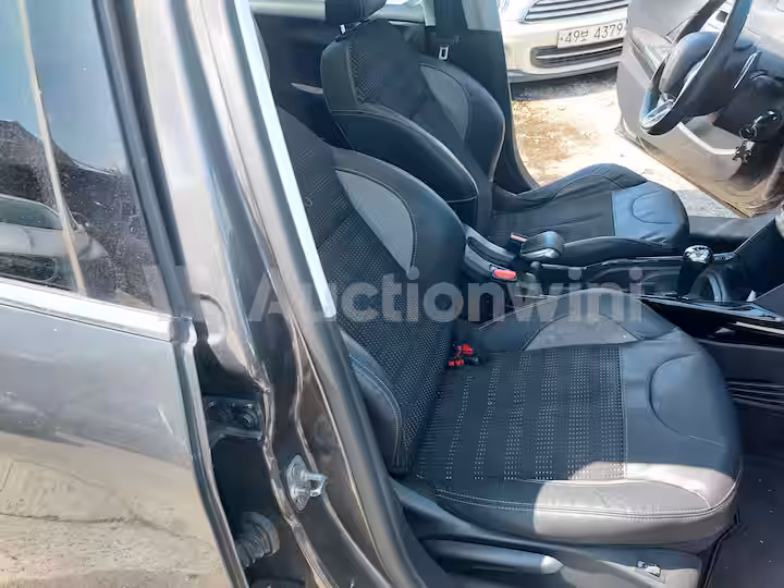 Peugeot 2008 2016 — 22