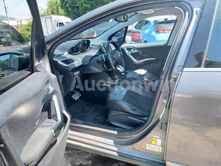 Peugeot 2008 2016 — 30