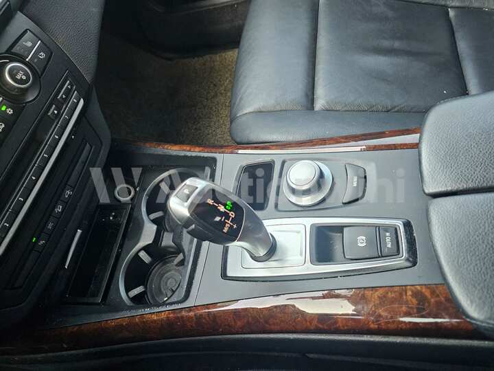 BMW X5 2008 — 32
