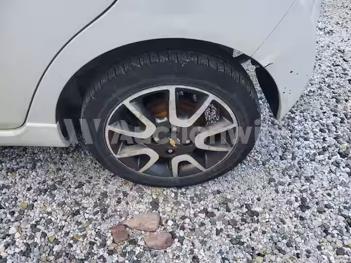 Chevrolet Spark 2012 — 14