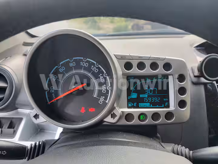 Chevrolet Spark 2012 — 35