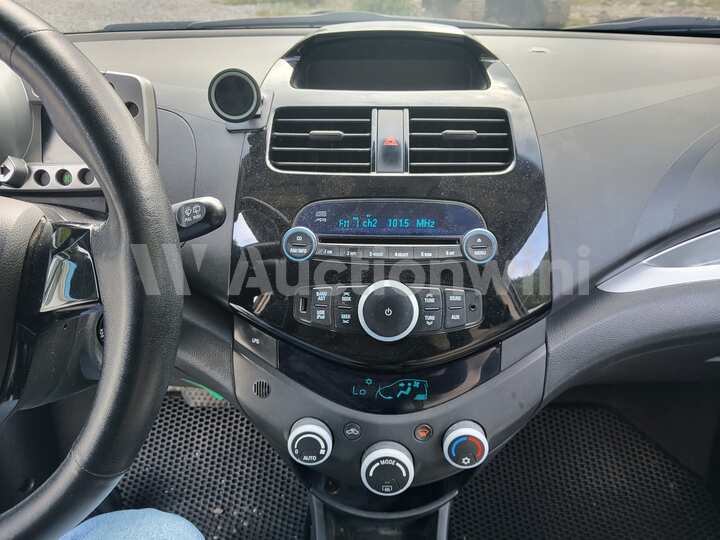 Chevrolet Spark 2012 — 39