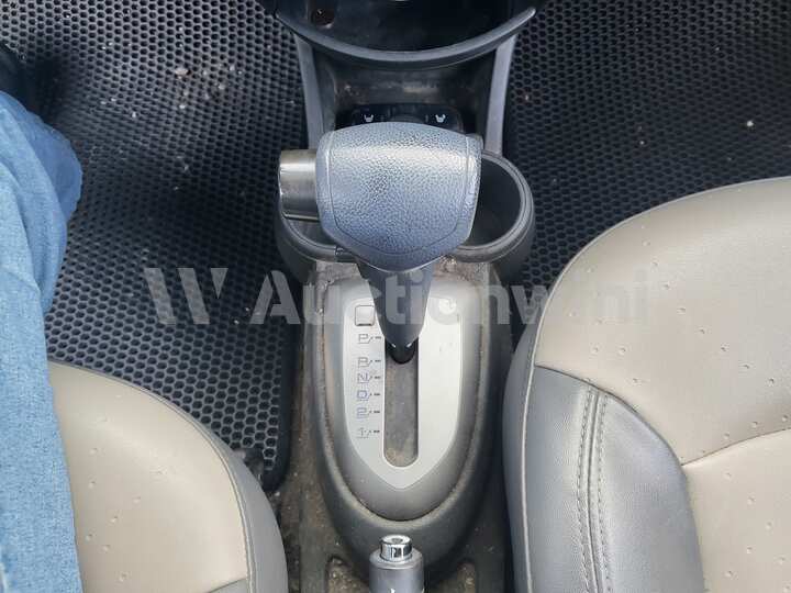 Chevrolet Spark 2012 — 40