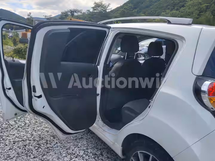 Chevrolet Spark 2012 — 46