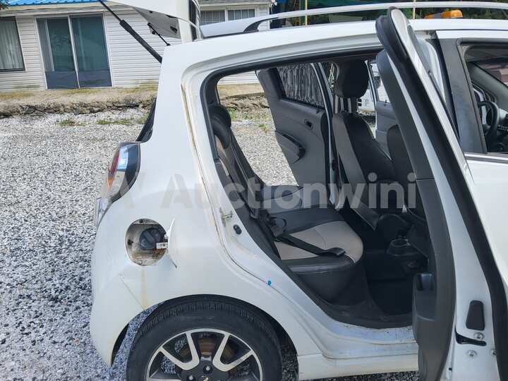 Chevrolet Spark 2012 — 57
