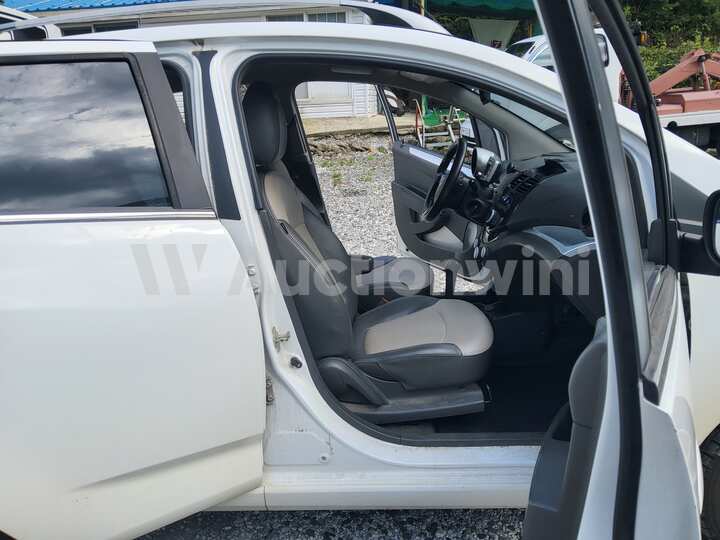 Chevrolet Spark 2012 — 60
