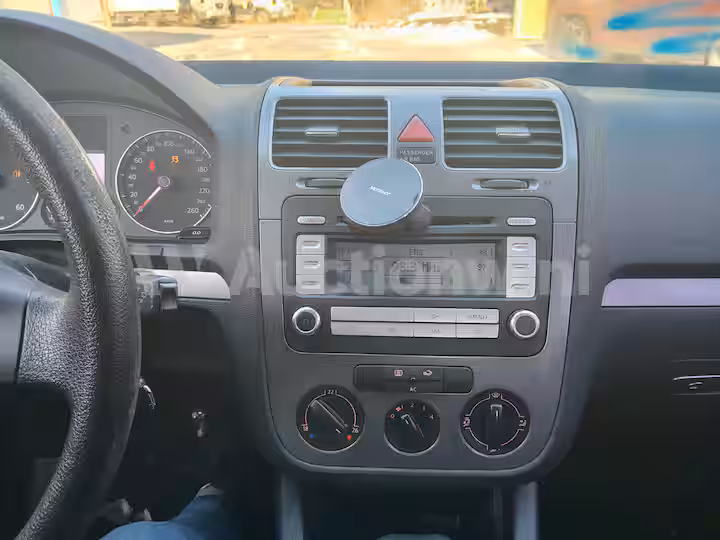 Volkswagen Golf 2008 — 40