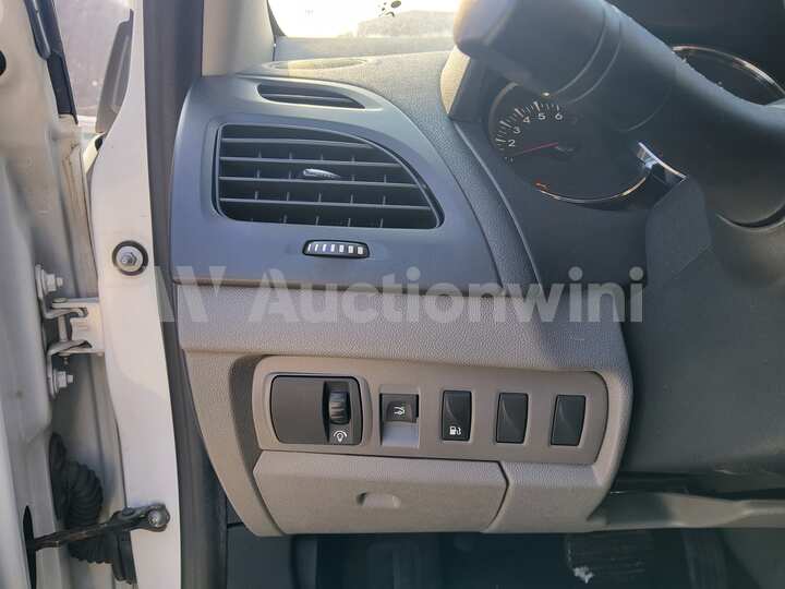 Renault SM3 2012 — 32
